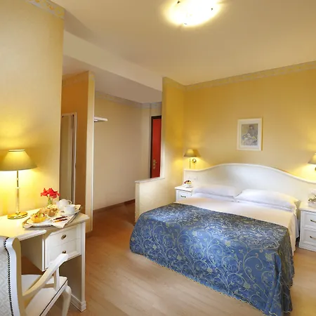 Jasminum Готель